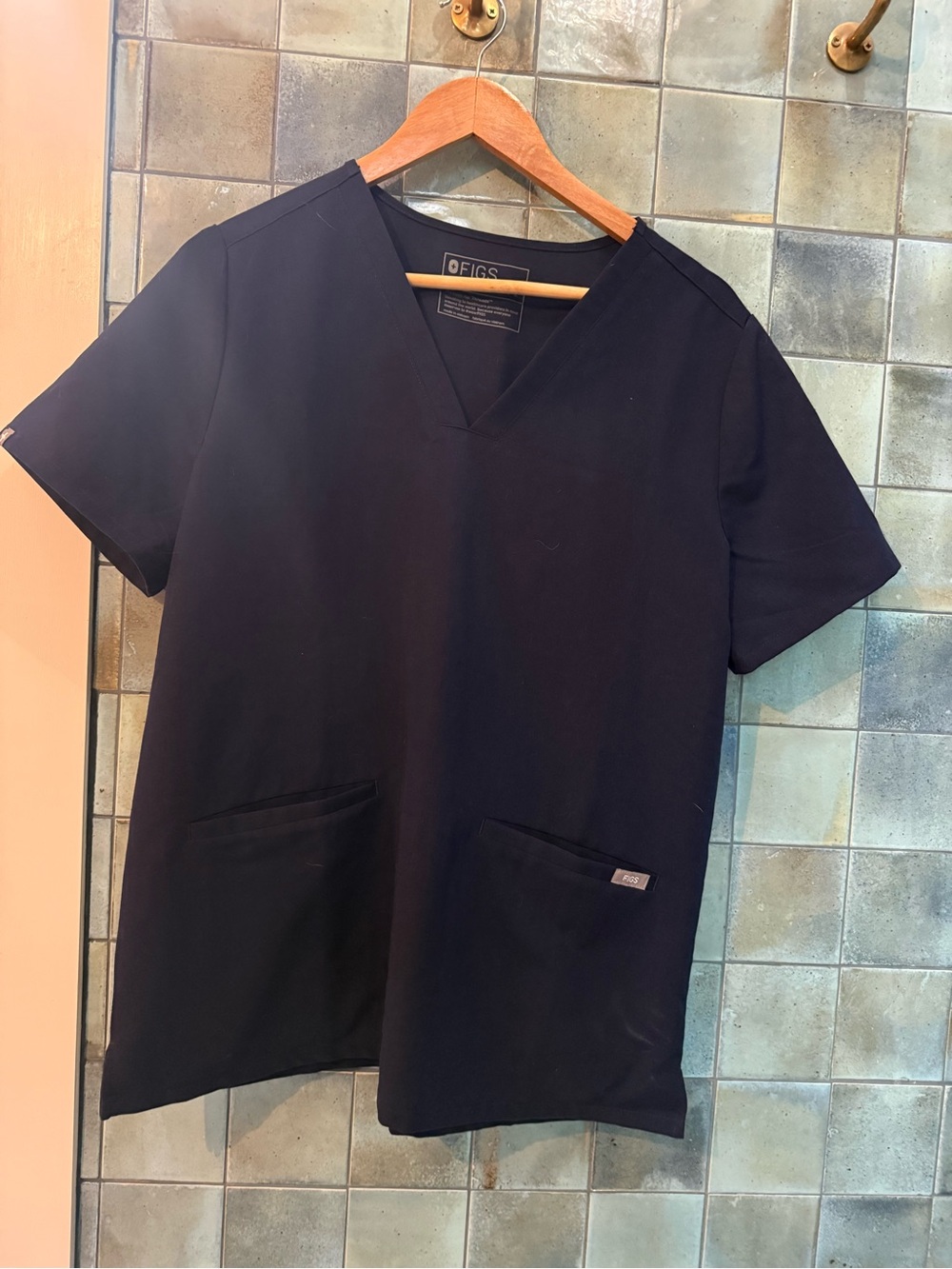 Figs Woman’ Deep Reef Catalina V-Neck Scrub Top